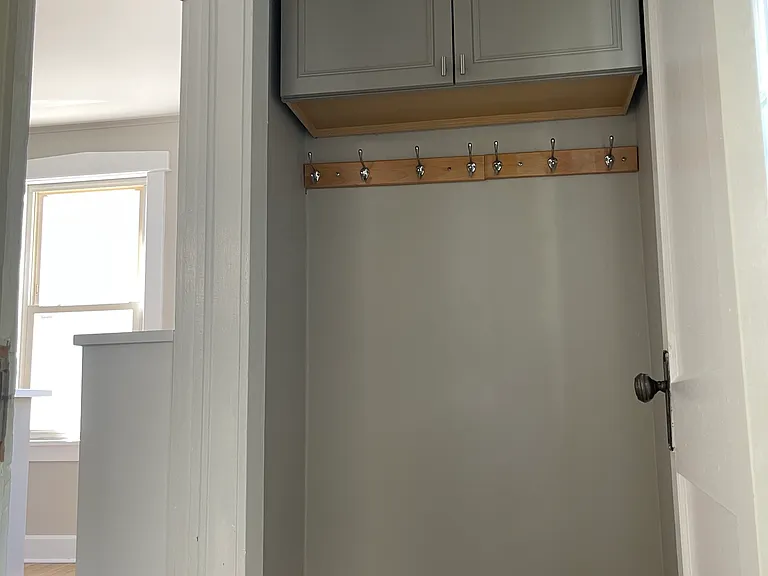 140 Westervelt Ave #1 — Photo 17