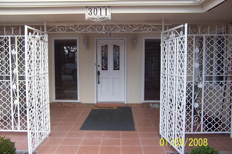 1st image of 3011 La Jolla Ln