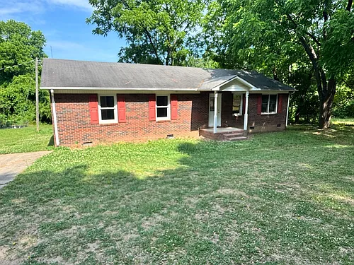 943 Grace St Photo 1