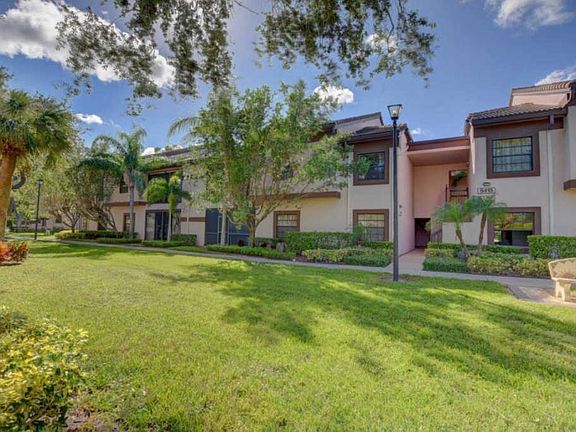 2nd image of 5415 Verona Dr APT P
