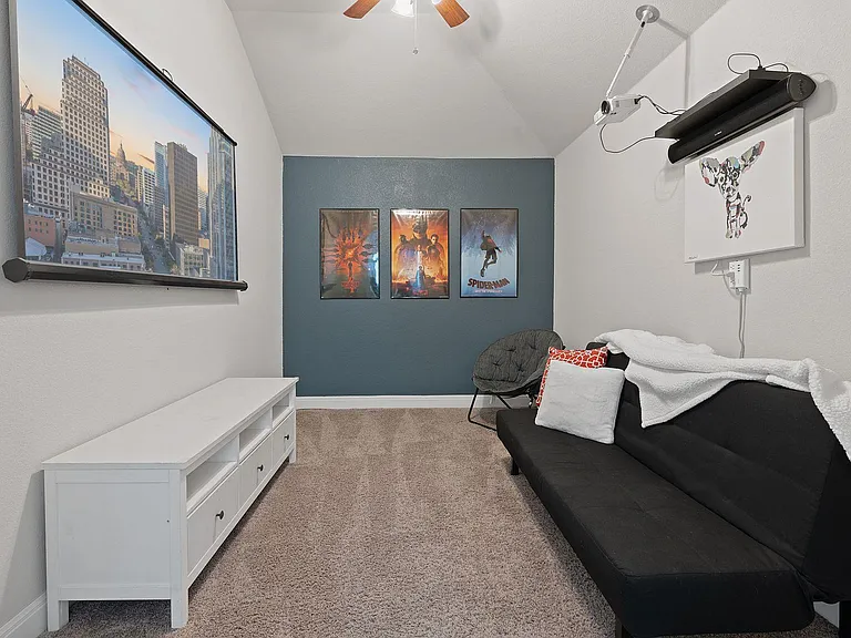 209 Birkshire Dr — Photo 25