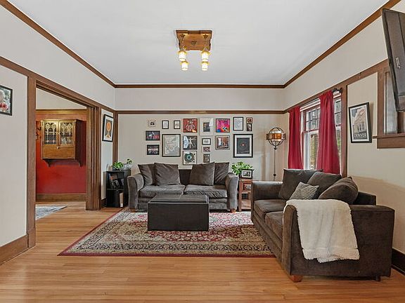 5th image of 3021 E 16th Ave