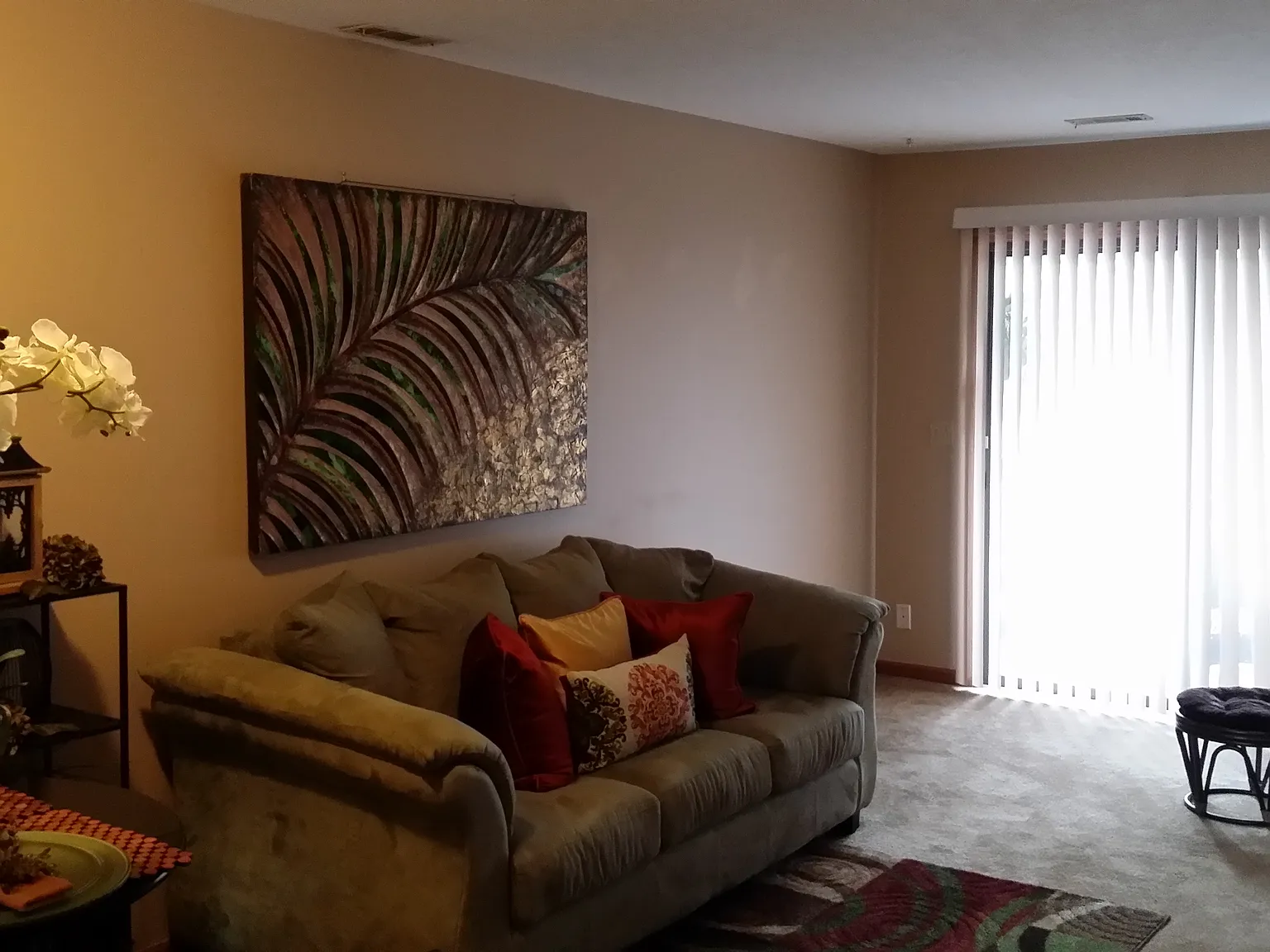 2 bed, 1.5 bath, 850 sqft, $1,295 — Photo 2