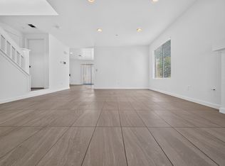 1065 E Broadway, Anaheim, CA 92805