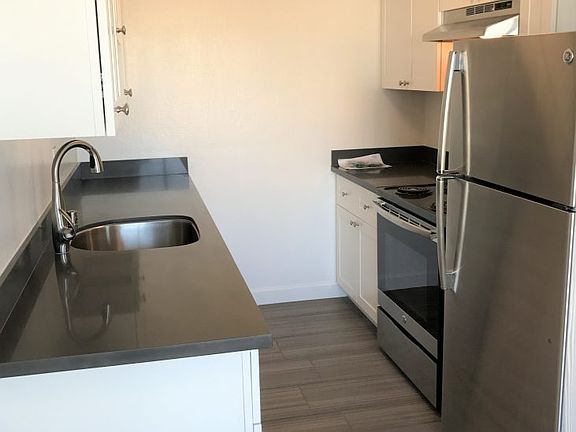 3rd image of 700 Presidio Ave APT 302