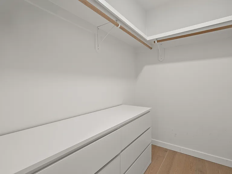 457 W Broadway #502 — Photo 18