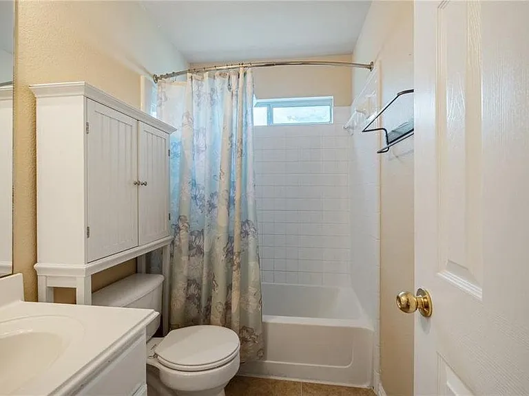 1709 Royal Ascot Dr — Photo 19