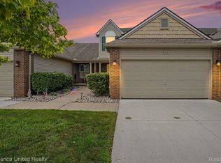 214 Newberry Ln, Howell, MI 48843