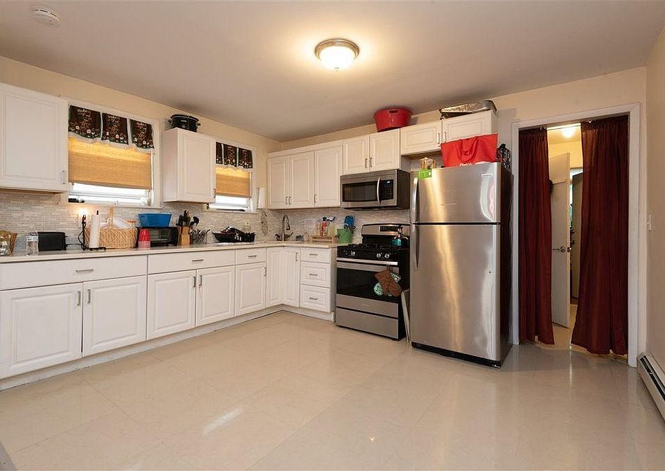 2nd image of 97 Claremont Ave Floor 3
