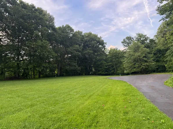 557 Fox Run Rd, Caldwell, WV 24925