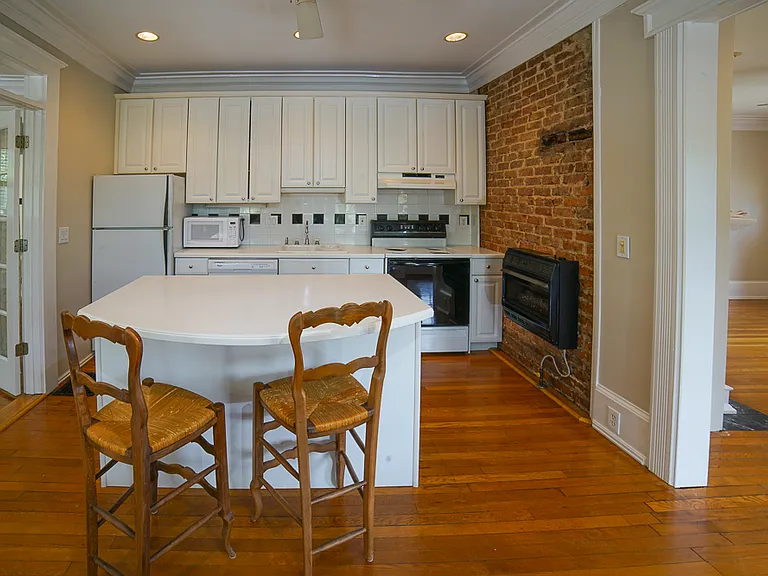 780 Penn Ave NE #C — Photo 4