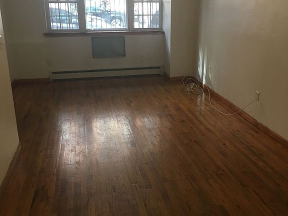 4th image of 442 E 136th St APT 1