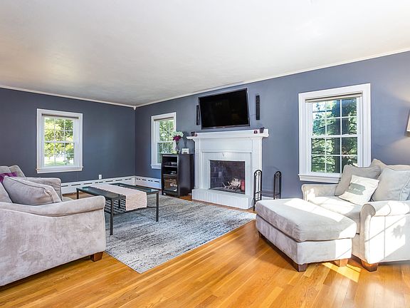 3rd image of 240 Highland Ave