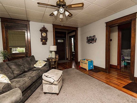 4th image of 722 Buntin St