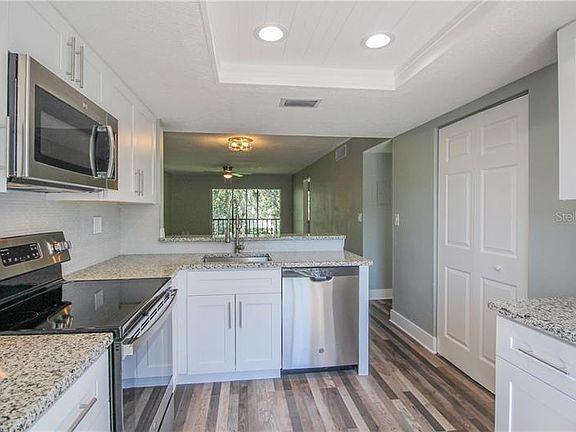 5th image of 126 Cypress Ct #126