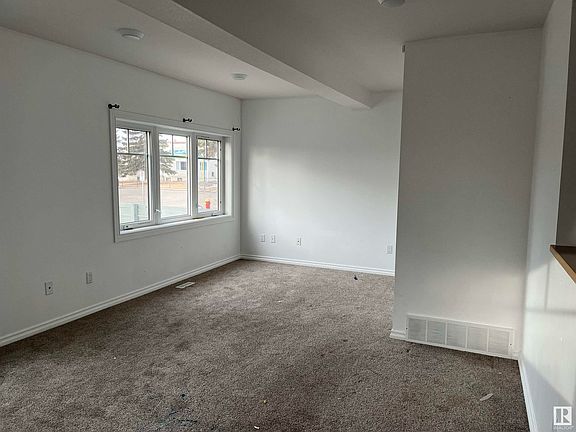 5th image of 5234 47th Ave