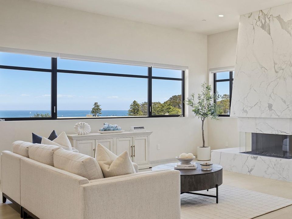 1st image of 520 Lighthouse Ave #301