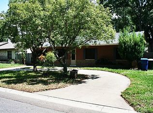 735 Valencia Dr S, Largo, FL 33778