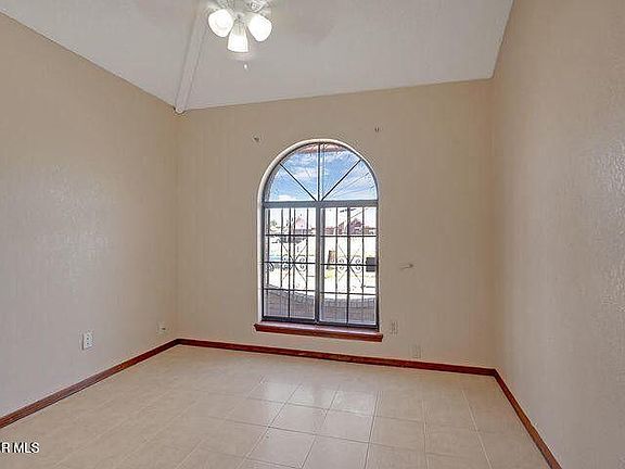4th image of 1747 Leroy Bonse Dr