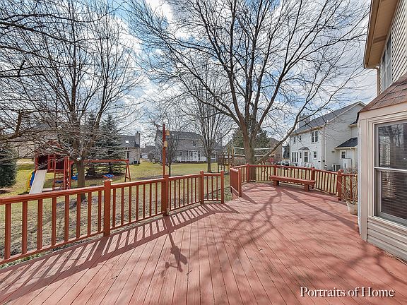 5th image of 3661 Baybrook Dr