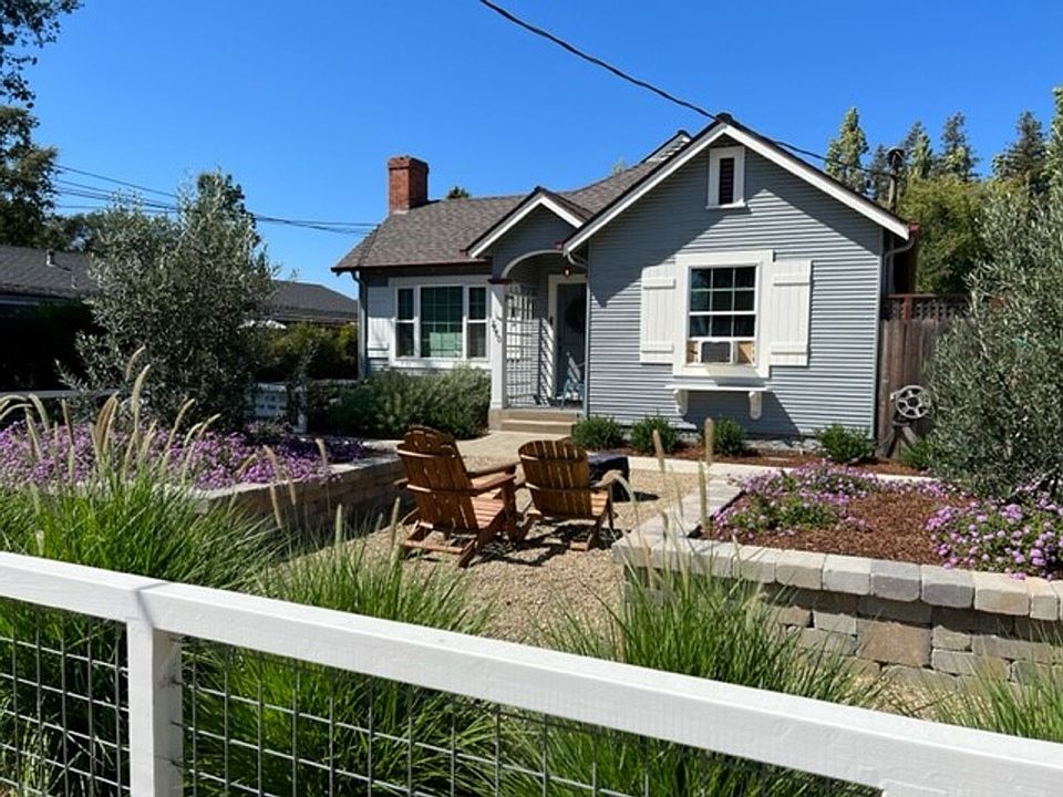 2nd image of 2660 Pine St #2660