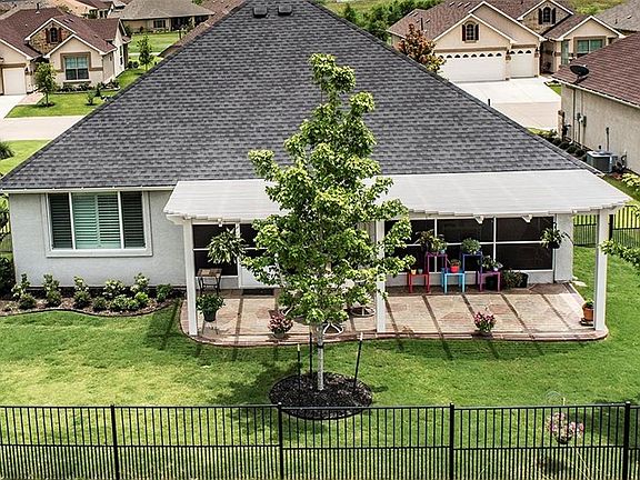 2nd image of 10112 Sandhurst Dr