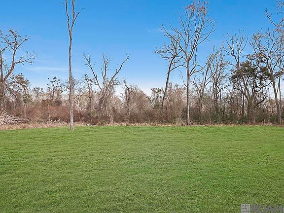 3rd image of 38384 N Robert Wilson Rd