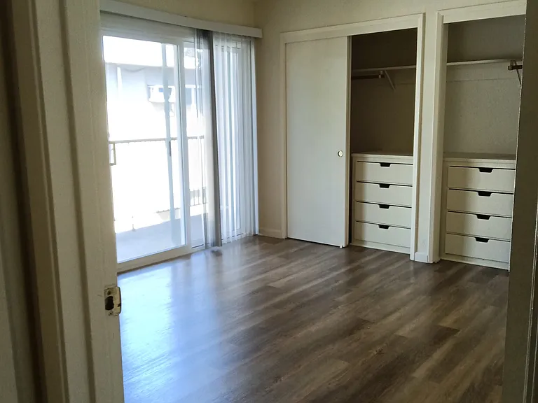 Chestnut Place — Photo 11