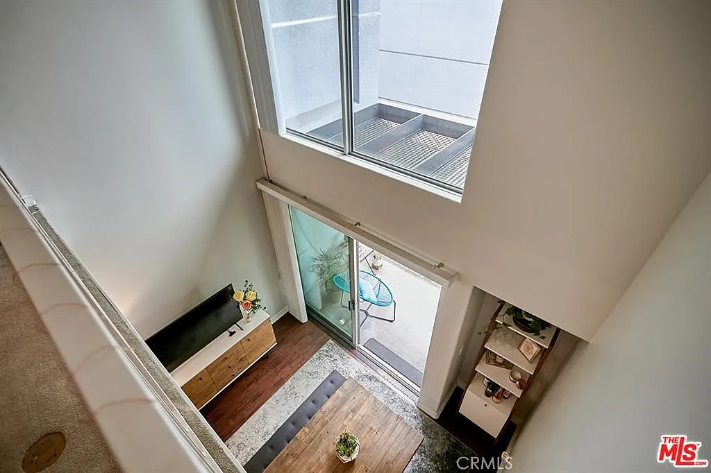 Building Photo - 629 Traction Ave #446