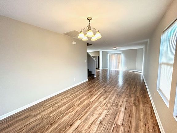 5th image of 3243 Avalon Lake Dr