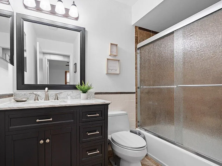 1369 Riverside Cir — Photo 23