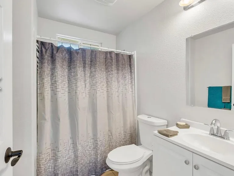 Non-master bathroom of 3199 Western Avenue Sacramento, CA 95838