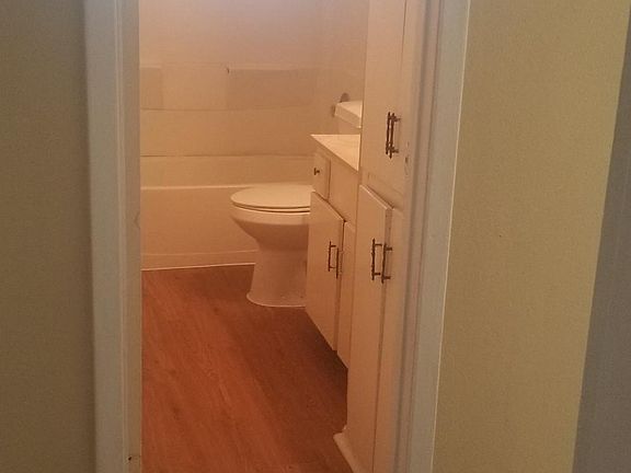 3rd image of 1117 Green Willow Dr