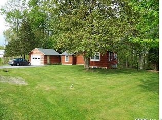 46 Gilmour Dr, Central Square, NY 13036