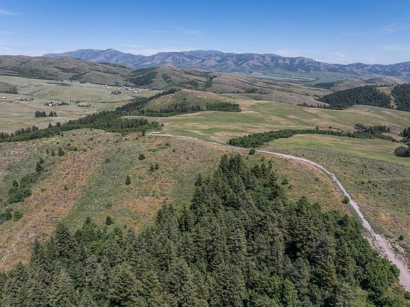 4th image of 10 Panorama Rd