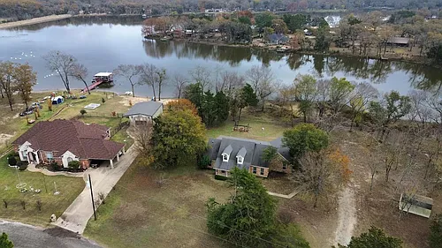 478 Westshore Dr Photo 1