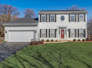 333 Deerpath Ct, Wauconda, IL 60084