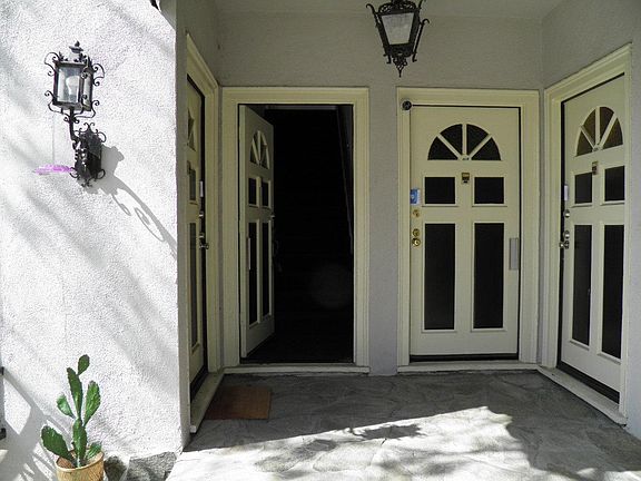 2nd image of 807 N June St #1/2