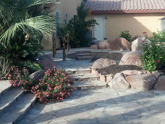 4th image of 8451 W Hammer Ln