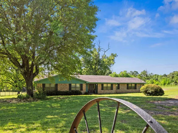 3740 County Road 266 N, Henderson, TX 75652