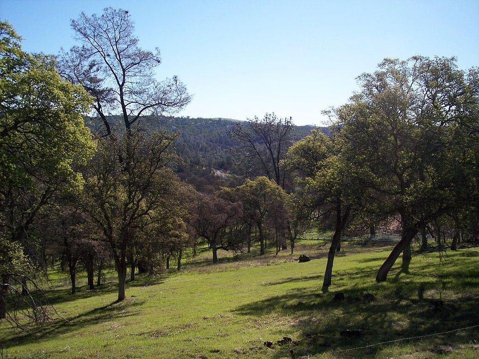 1st image of 3 Deer Hollow Trl
