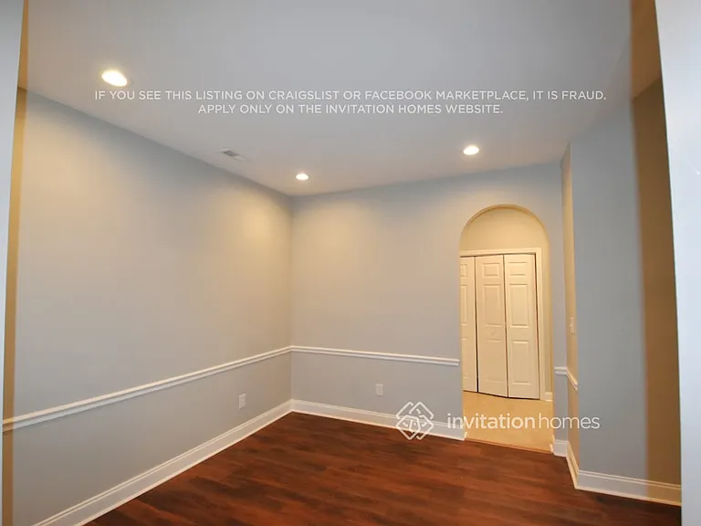 2367 Eagle Glen Ct — Photo 3