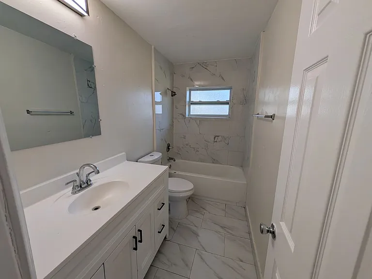 180 Penn Way — Photo 22