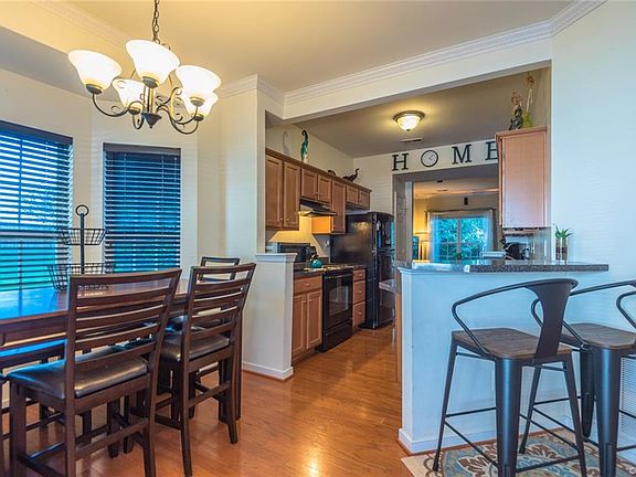 5th image of 10509 Mountain Gate Way