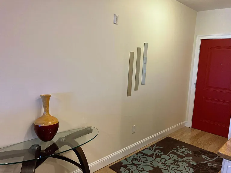 Foyer.