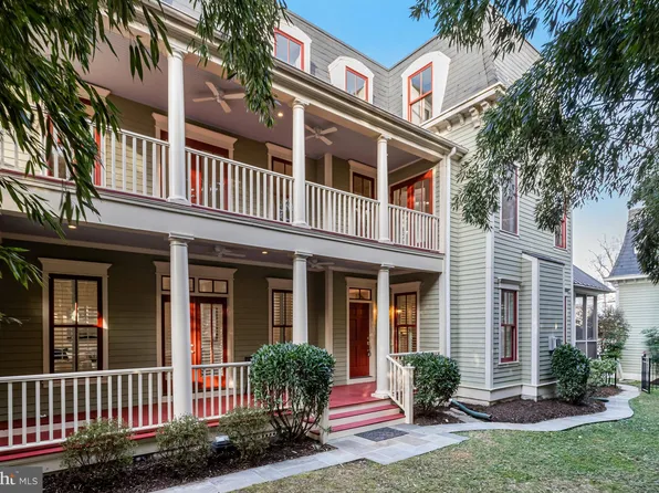 2023 N Monroe St, Arlington, VA 22207