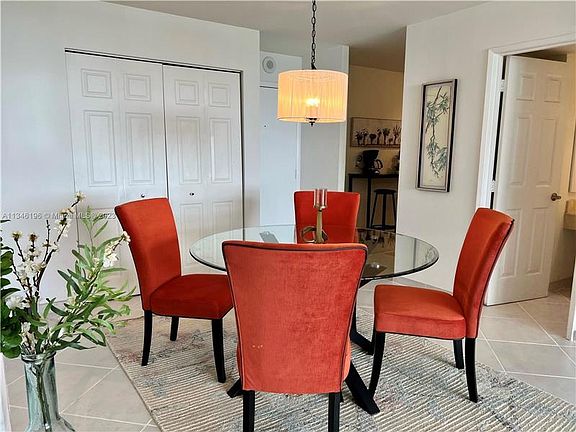 3rd image of 6770 Indian Creek Dr APT 7H