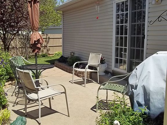 2nd image of 2532 Arbor Ter
