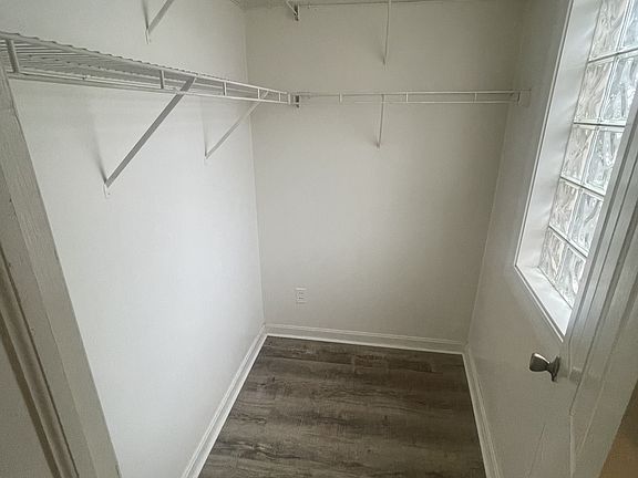 4th image of 1633 Mahoning Ave #1635B