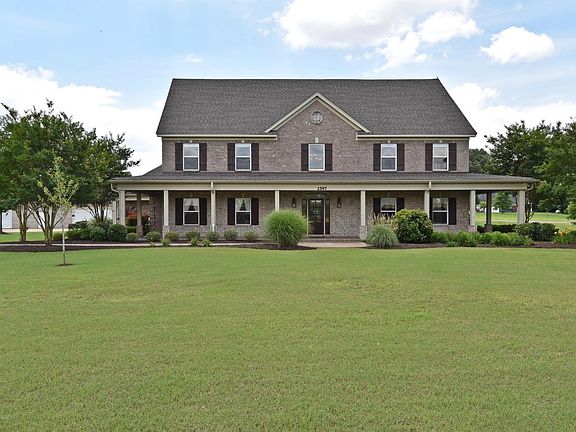 4th image of 2597 Oak Manor Dr